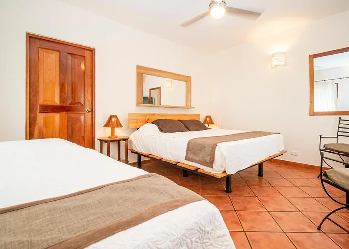Luna Llena Bed & Breakfast Tamarindo